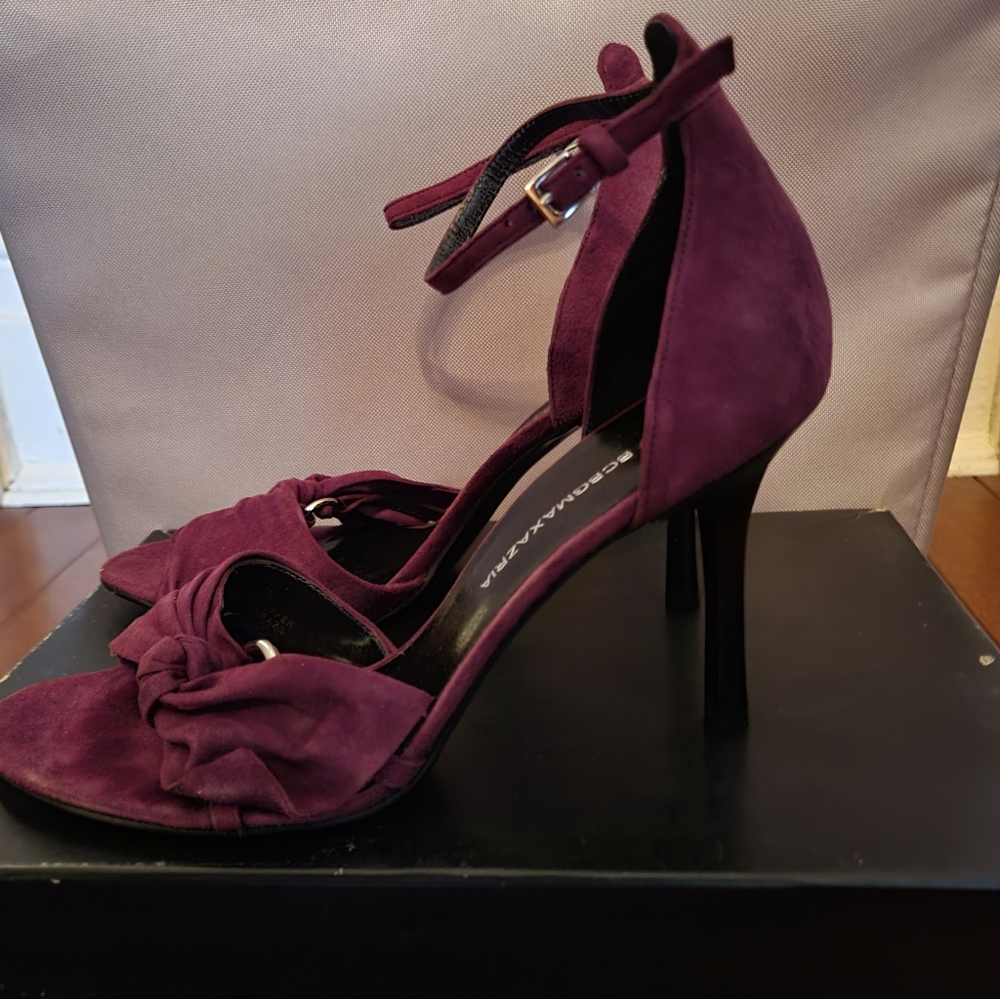 BCBGMAXAZRIA purple suede open toe heels size 7.5